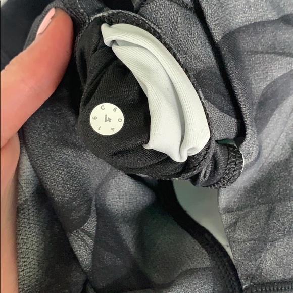 Lululemon Wunder Under High-Rise Tight 28" - Picture 4 of 4